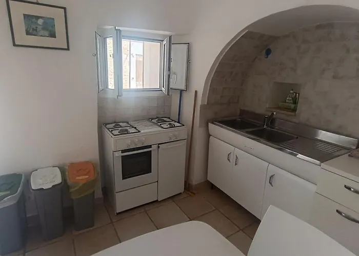 Trullo Alberobello Vacanze Desa 2